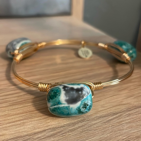 Bourbon & Boweties Ocean Blue Swirl Natural Stone Bangle 🌊 - Picture 1 of 3